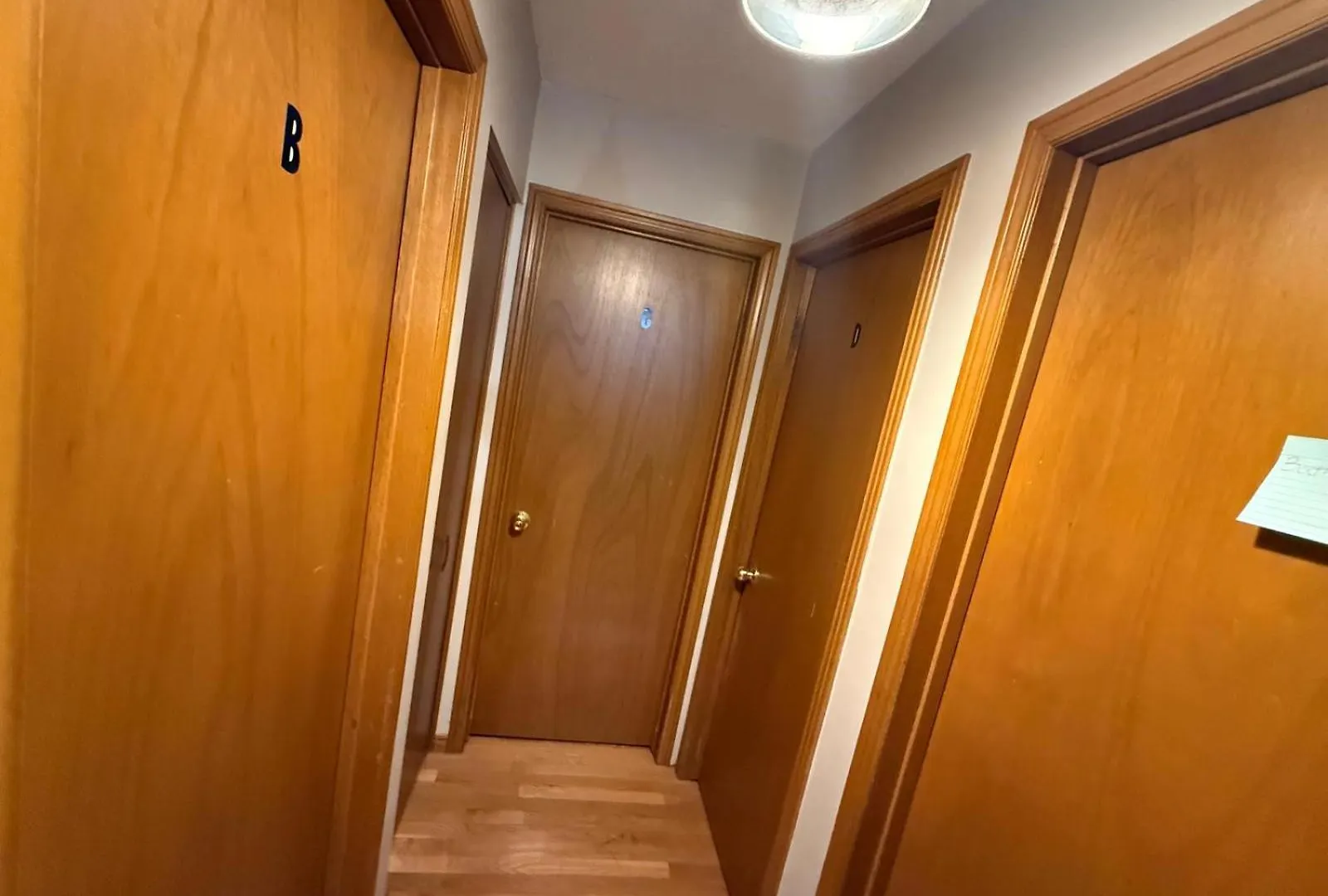 Airport Kitchener Homestay-Near Conestoga College, Fairview Mall, Plaza- 24Hrs Checkin Homestay